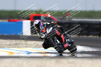 media/Jun-07-2025-TrackDaz (Sat) [[4413525952]]/B Group/1220pm (Turn 1)/